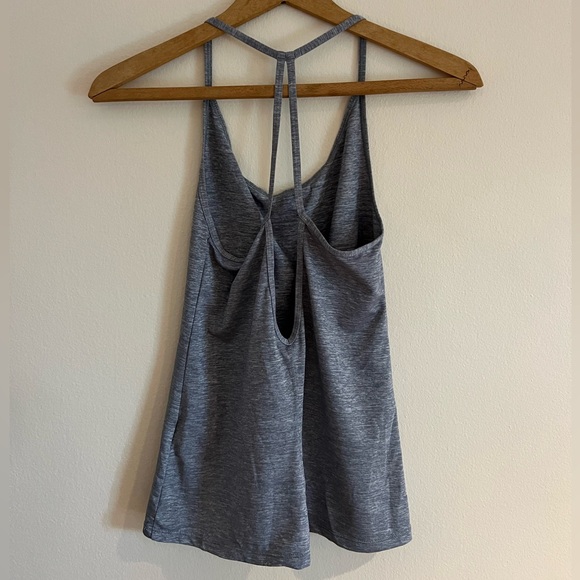 Nike Dri-Fit Women’s Tank Top, Size XS, Gray - Picture 2 of 4